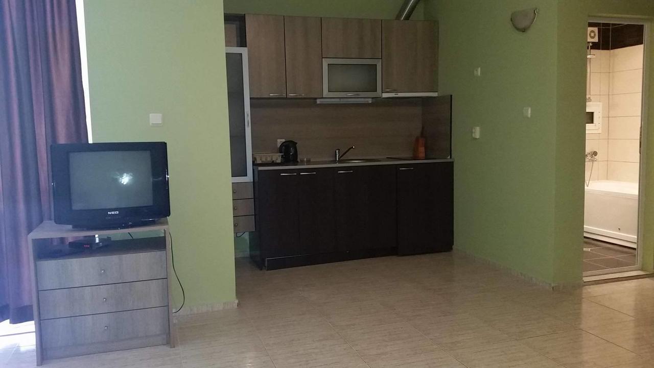 St. Sofia Apartments - Official Rental 써니비치 외부 사진